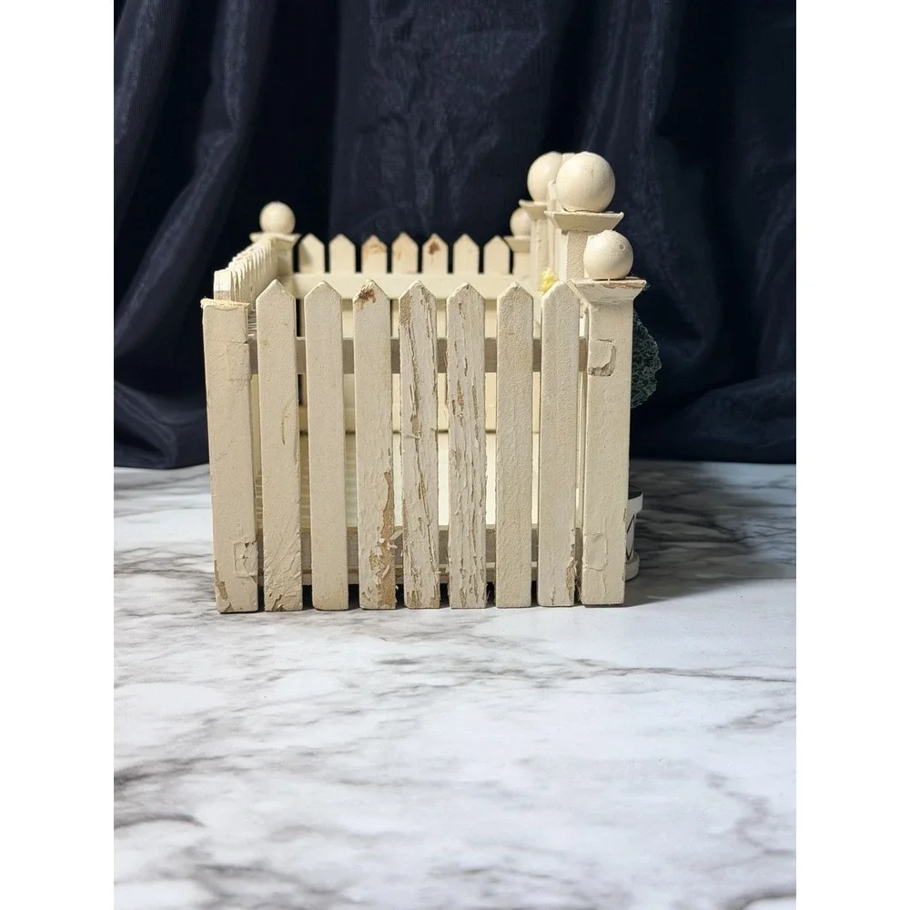 WOODEN WELOME BOX FOR PLANTS/PLANTER OR ANYTHING 8